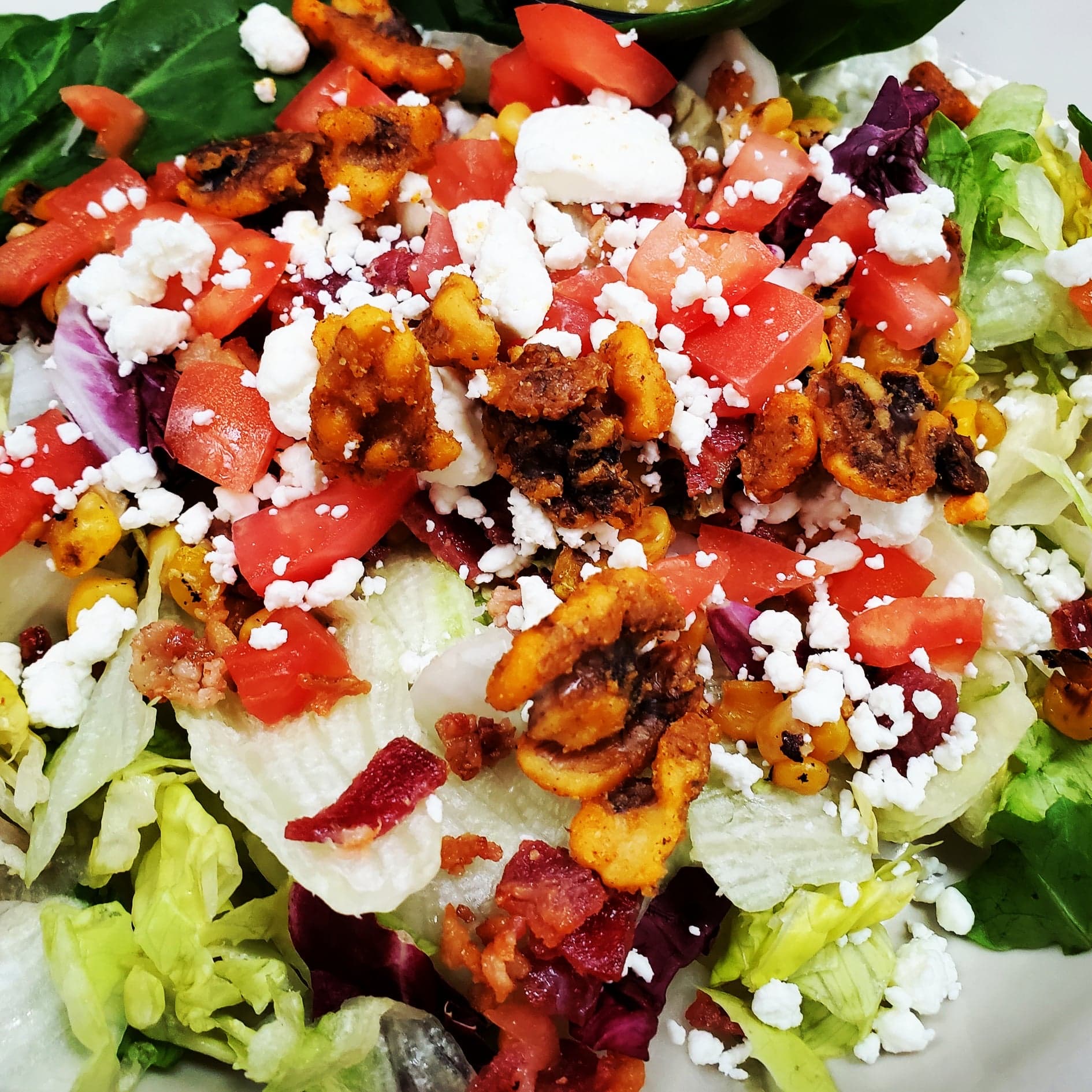 Order House Salad food online from Wilder's Cutting Edge Bistro store, Appleton on bringmethat.com