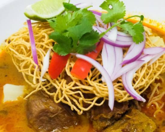 Order CS17. Southern Style Beef Curry Noodle food online from Thai Lotus store, Reno on bringmethat.com