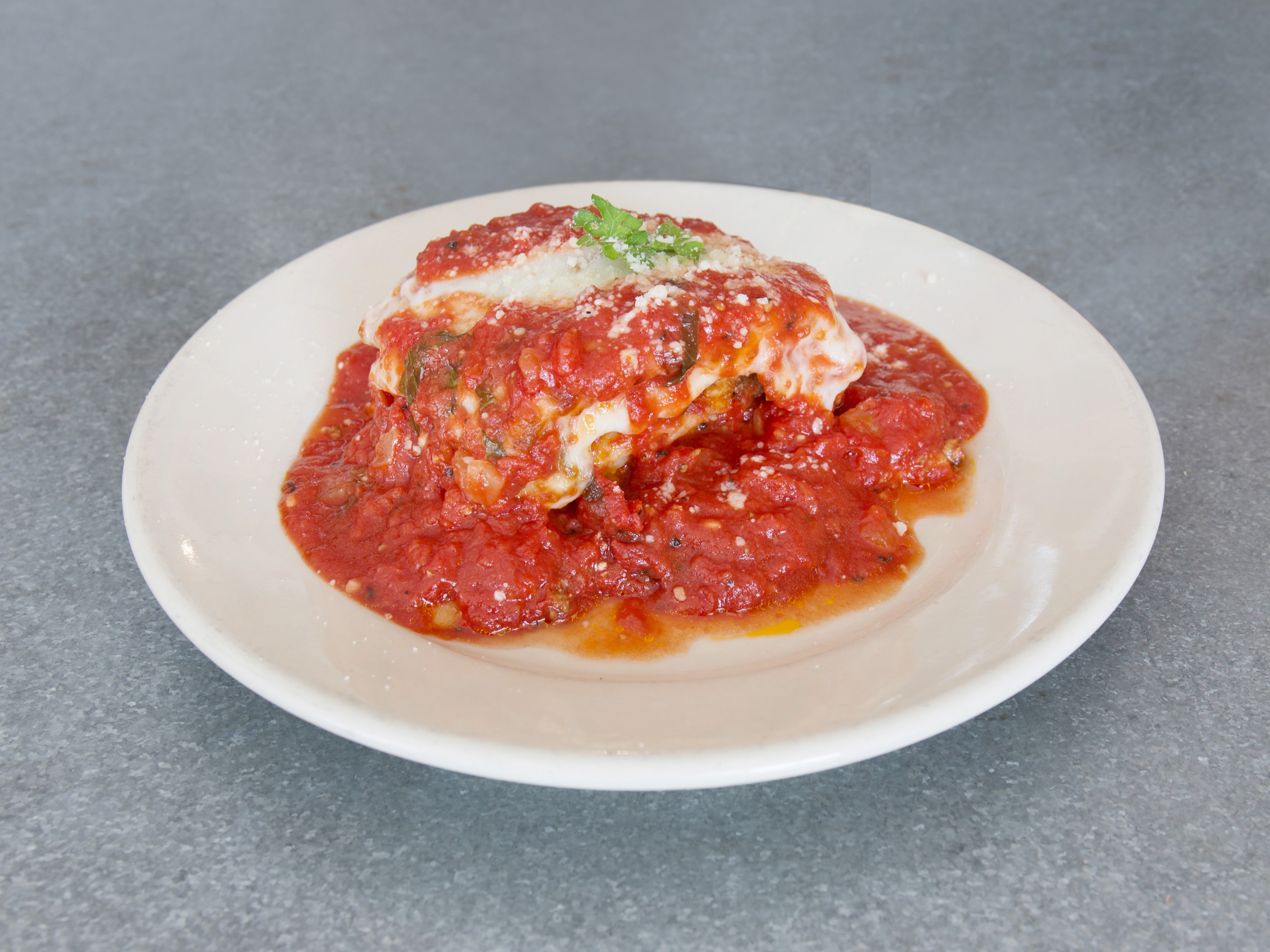 Order Lasagna food online from Julian Italian Pizzeria & Kitchen store, San Antonio on bringmethat.com