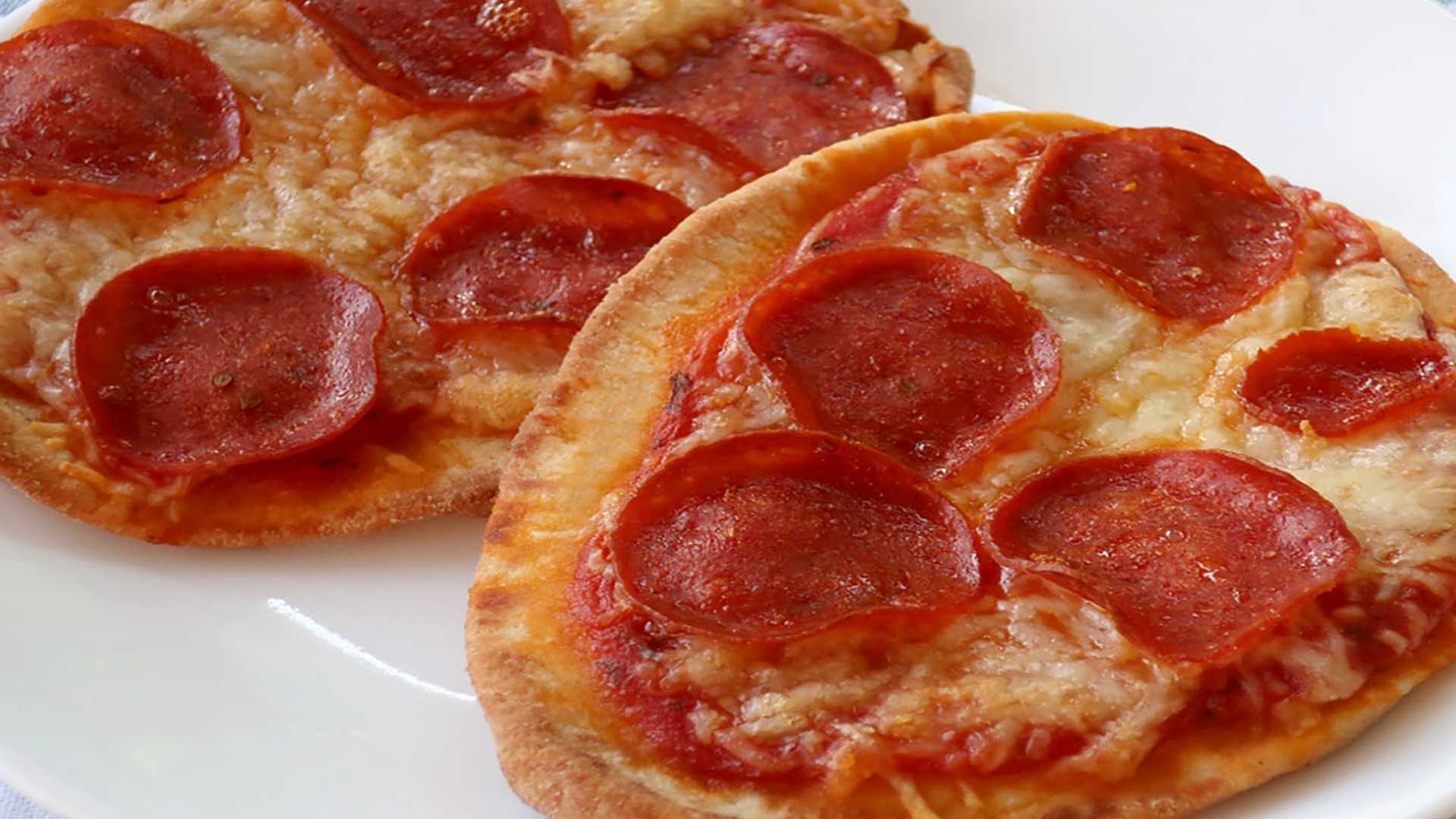 Order Pepperoni Flatbread Lunch food online from Cupcakes & Beyond store, Fairfax on bringmethat.com