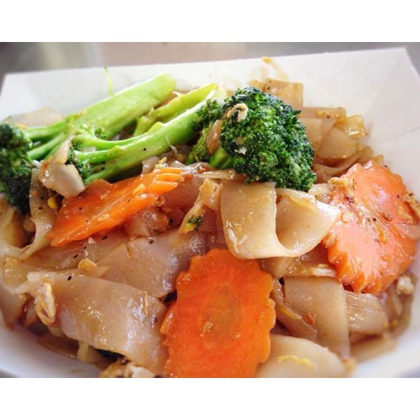 Order 10. Vegetable Noodles food online from Thai Original Bbq store, Culver City on bringmethat.com