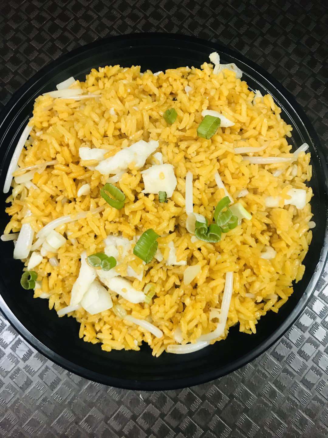 Order Chicken Fried Rice food online from Hai Sing Chinese Restaurant store, Yonkers on bringmethat.com