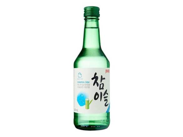 Order Jinro Chamisul Fresh Soju - 375ml Bottle food online from Josh Wines & Liquors Inc store, New York on bringmethat.com