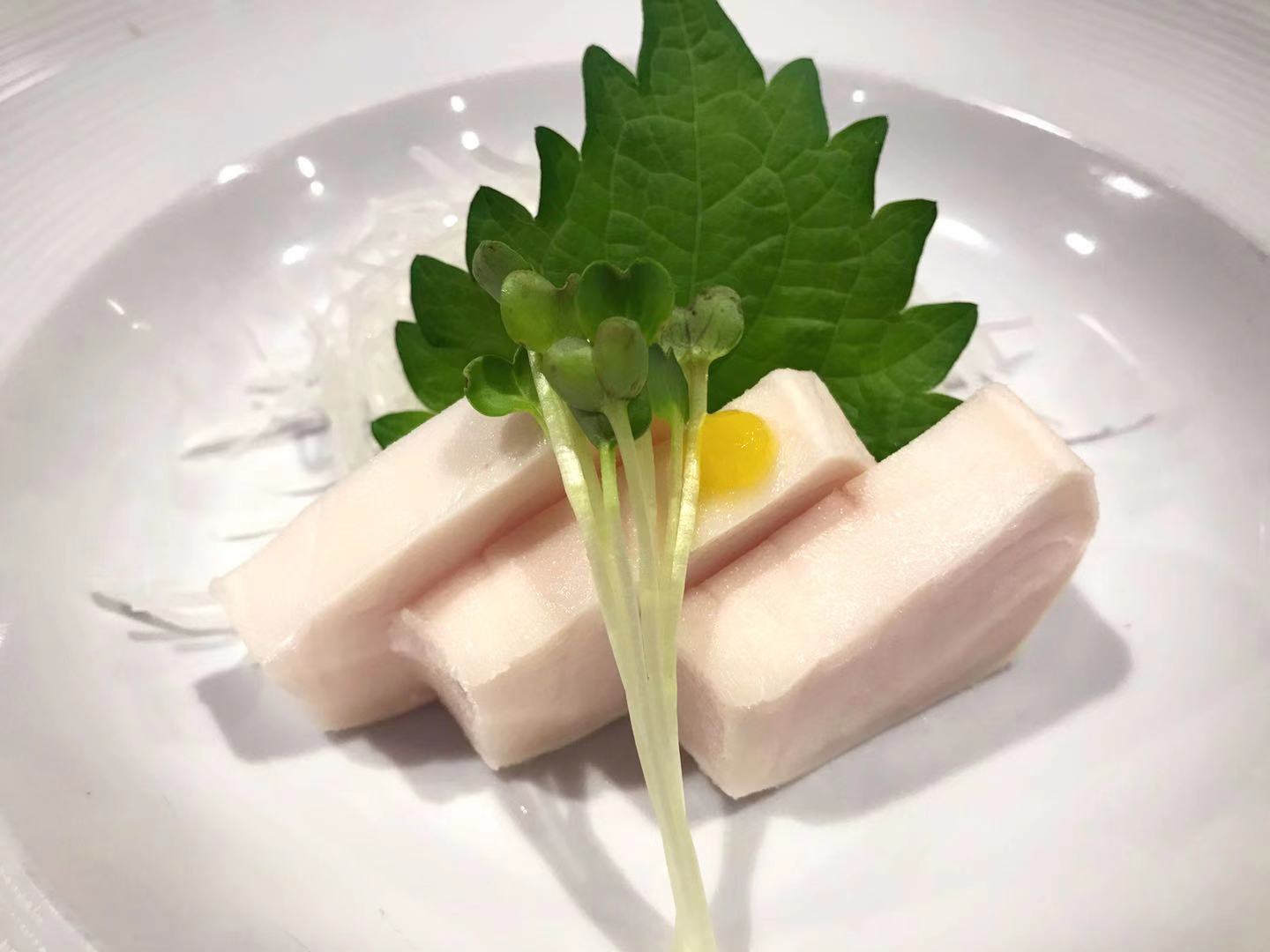 Order S7. 3 Pieces Super White Tuna Sashimi a la Carte food online from Sushi Bang Bang store, Austin on bringmethat.com