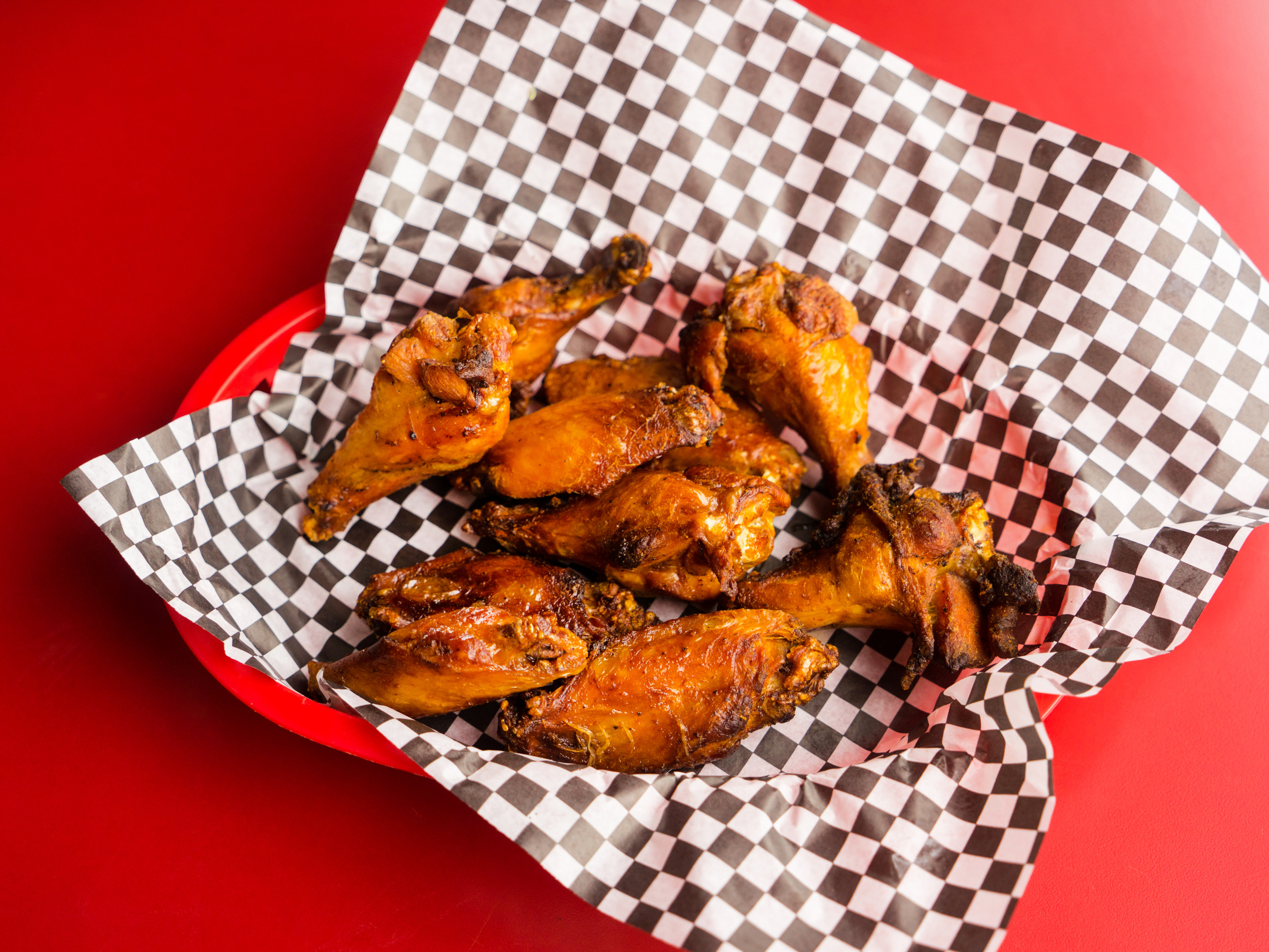 Order Smoked Bone In Chicken Wings food online from Baldy's BBQ store, Lakeville on bringmethat.com