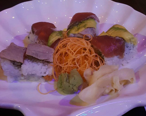 Order Tuna Lovers Roll food online from Shogun Hibachi store, Forest Hills on bringmethat.com