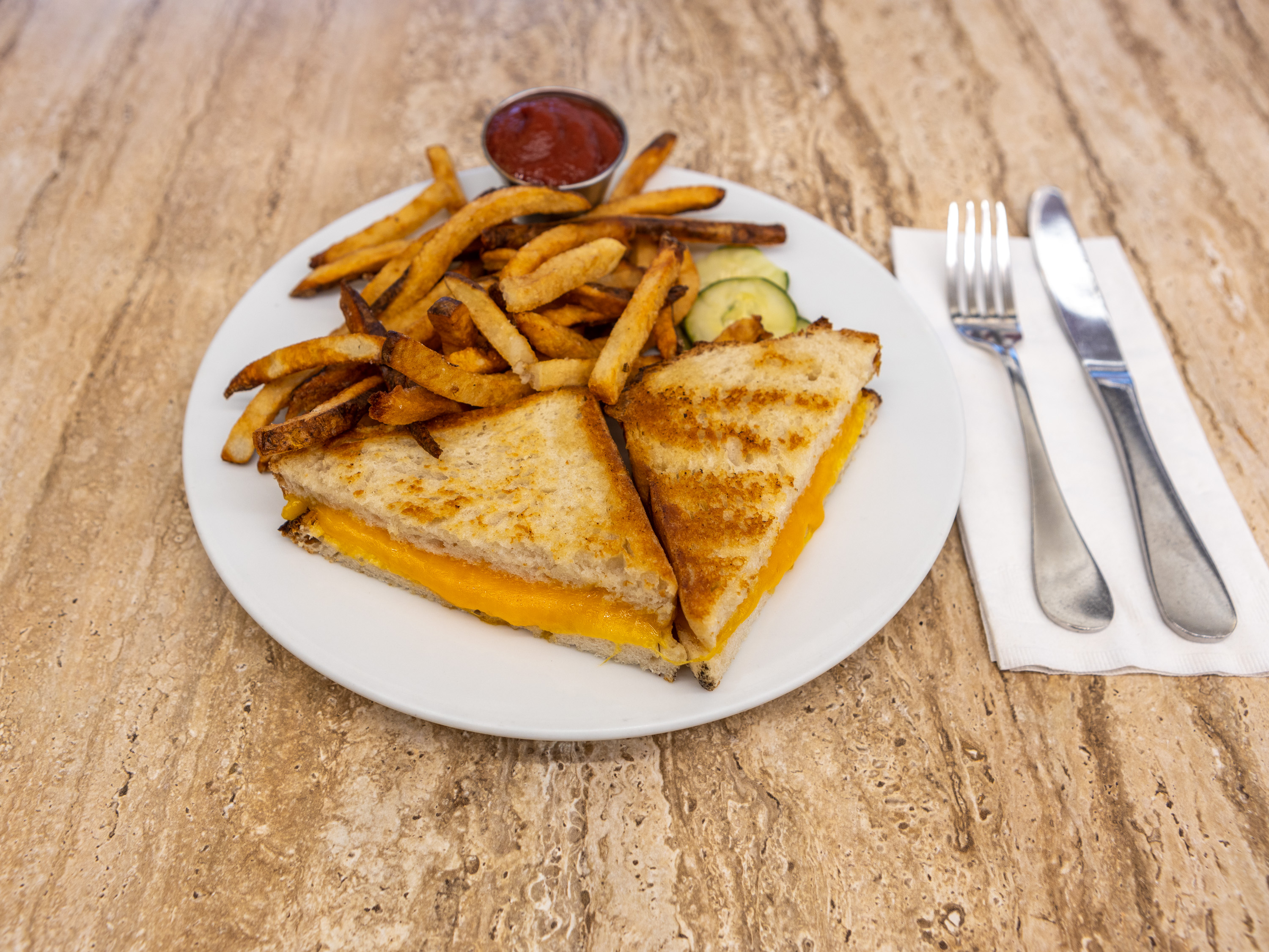 Order Grilled Cheese Sandwich food online from Grazin' store, Hudson on bringmethat.com