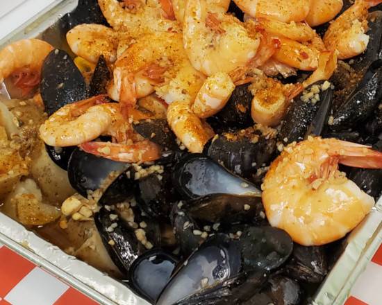 Order Black Mussels with Steamed Shrimps Platter food online from pj seafood store, Pennsauken on bringmethat.com
