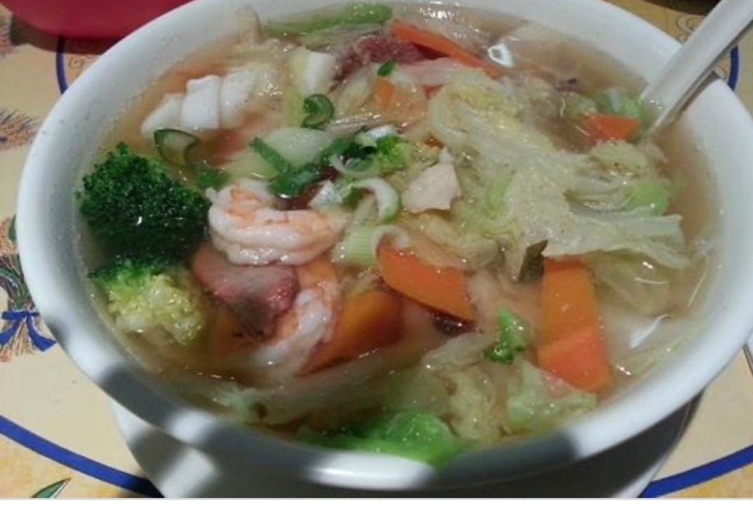 Order 21. House Soup (For 2) food online from Moon Buffet store, Eleanor on bringmethat.com
