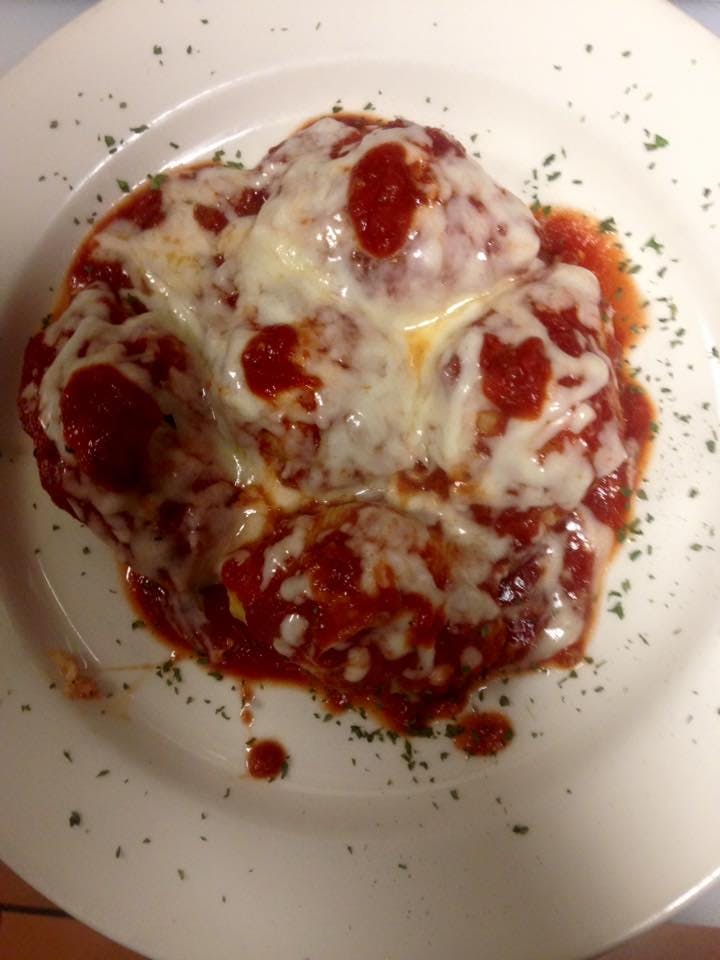 Order Chicken Parmigiana - Pasta food online from Nino's Pizzarama store, Willow Grove on bringmethat.com