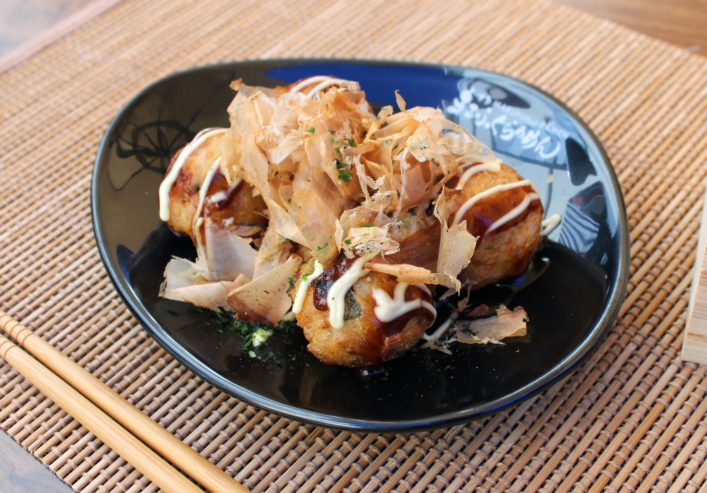 Order Takoyaki (5pc) food online from Marufuku Ramen store, San Francisco on bringmethat.com