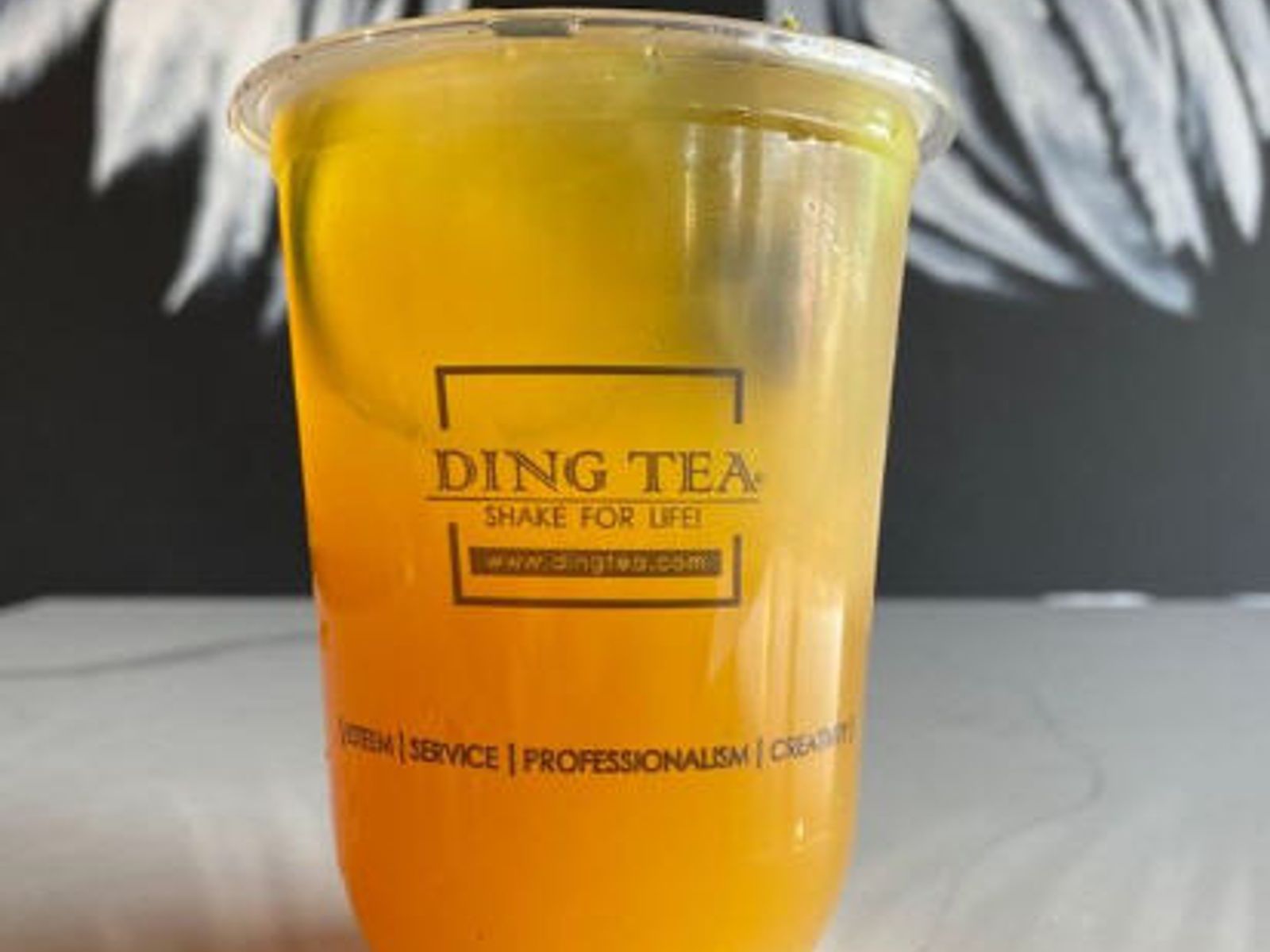Order #12. Kumquat Lemon Ice Tea food online from Ding Tea Carson store, Carson on bringmethat.com