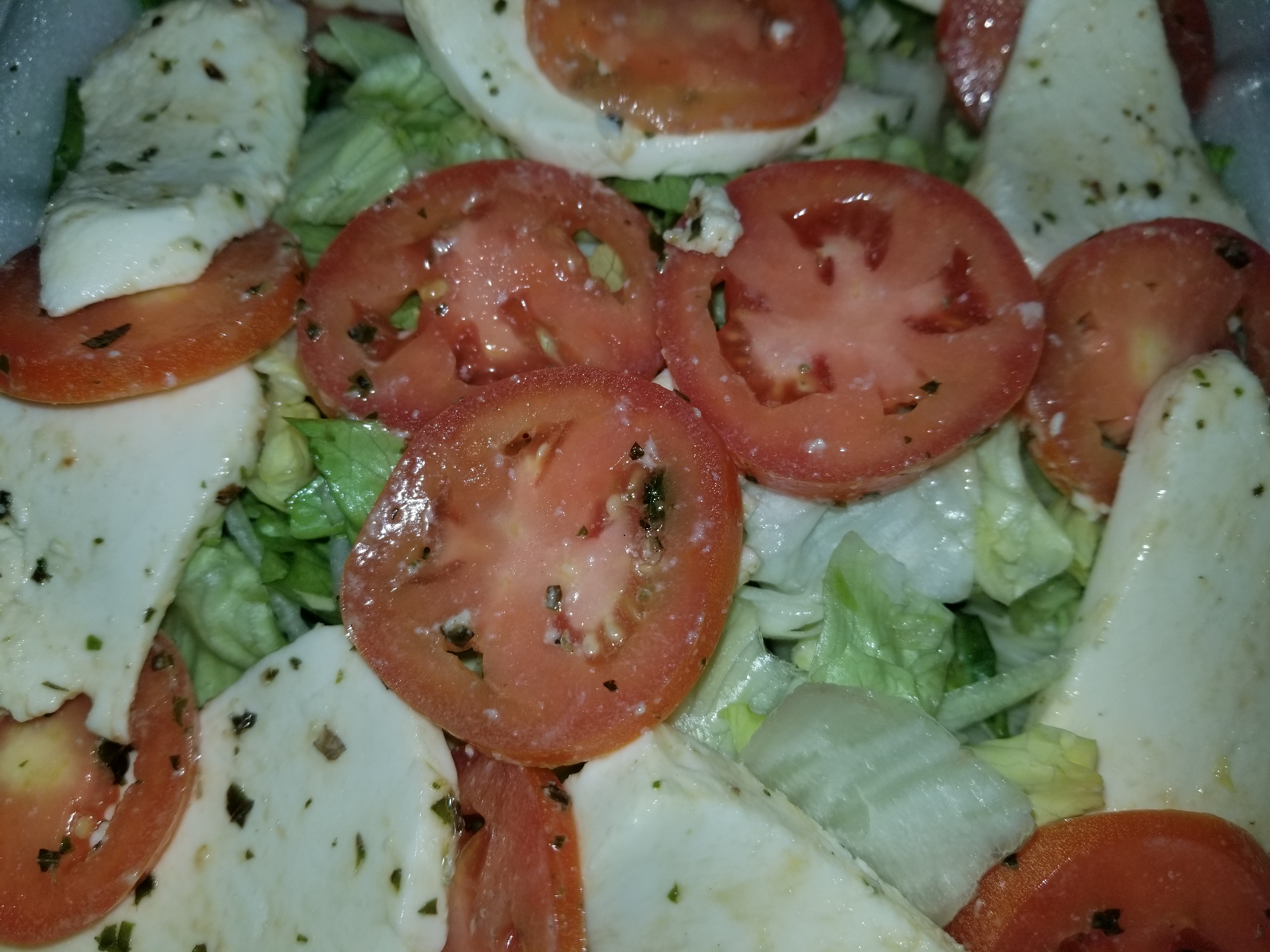 Order Fresh Mozzarella and Tomato salad food online from Mamma Mia Pizzeria store, Allentown on bringmethat.com