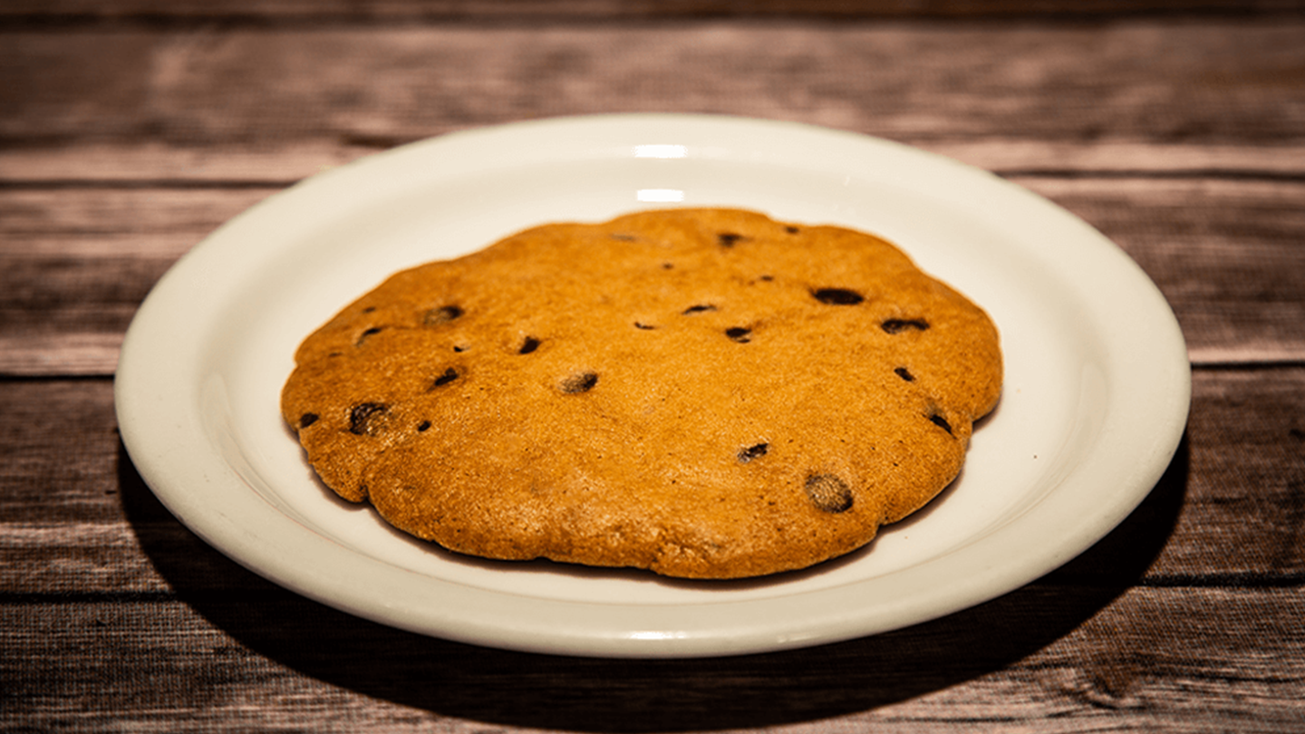 Order Chocolate Chip Cookie food online from Coupa Cafe store, Stanford on bringmethat.com