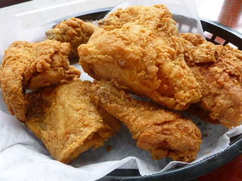Order 8 Piece Broasted Chicken Dinner food online from Pizza Shuttle store, Milwaukee on bringmethat.com