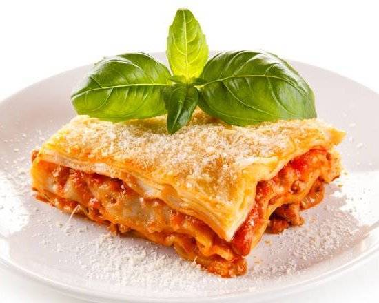 Order Meat Lasagna food online from Roman'S Pizza Oven store, San Mateo on bringmethat.com