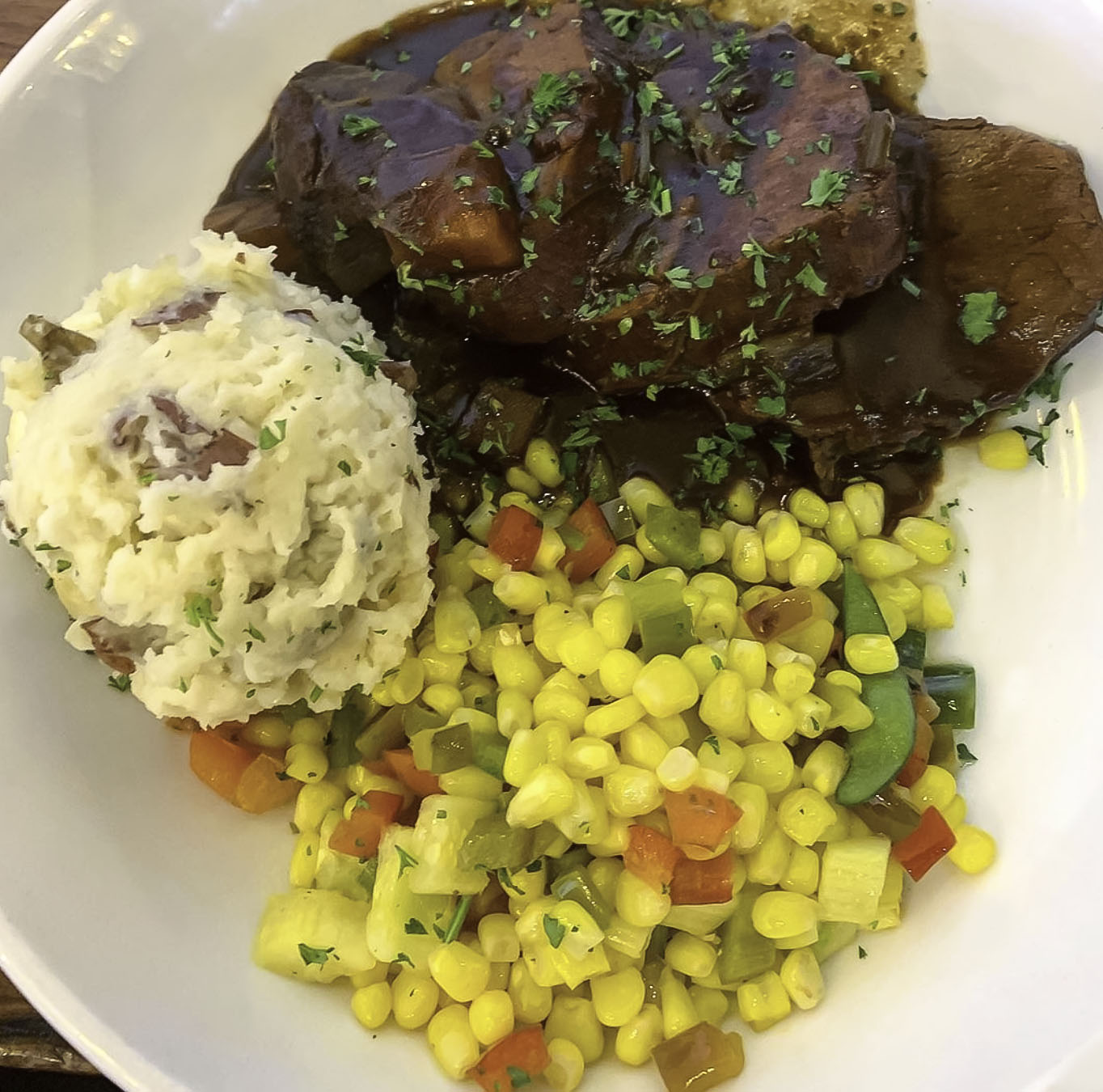 Order Maggie’s Pot Roast food online from Maggie Mcfly's store, Southbury on bringmethat.com