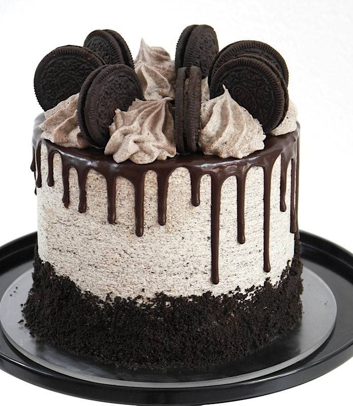 Order NEW 6" Whole Oreo Cookies and Crumb Cake food online from Ny Popcorn store, New York on bringmethat.com