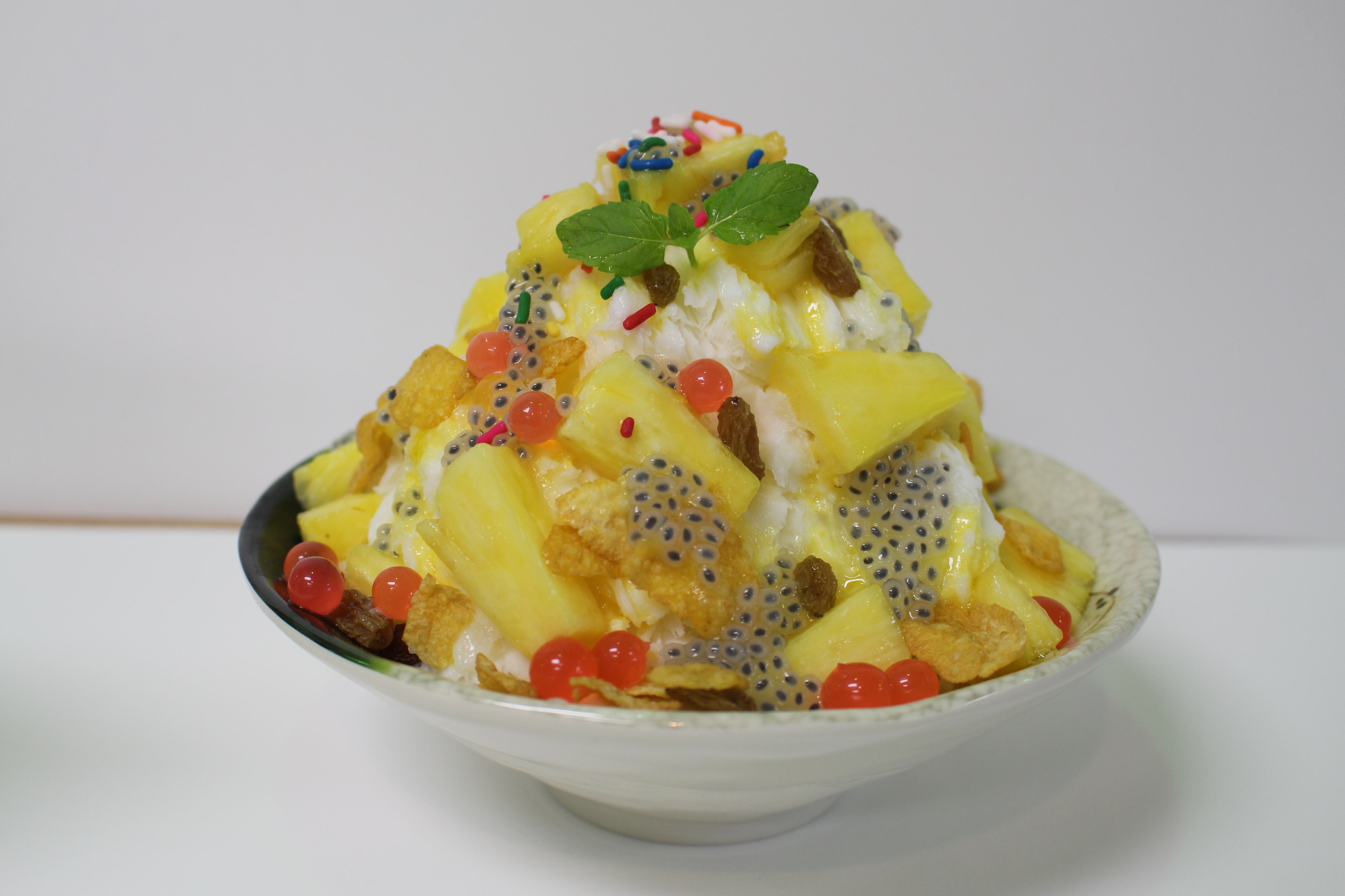 Order Pineapple Snow Ice food online from Sunshine Ice store, Weehawken on bringmethat.com