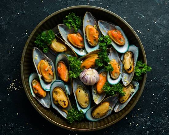 Order Green Mussel Boil food online from Boiled Seafood Ship store, Cincinnati on bringmethat.com