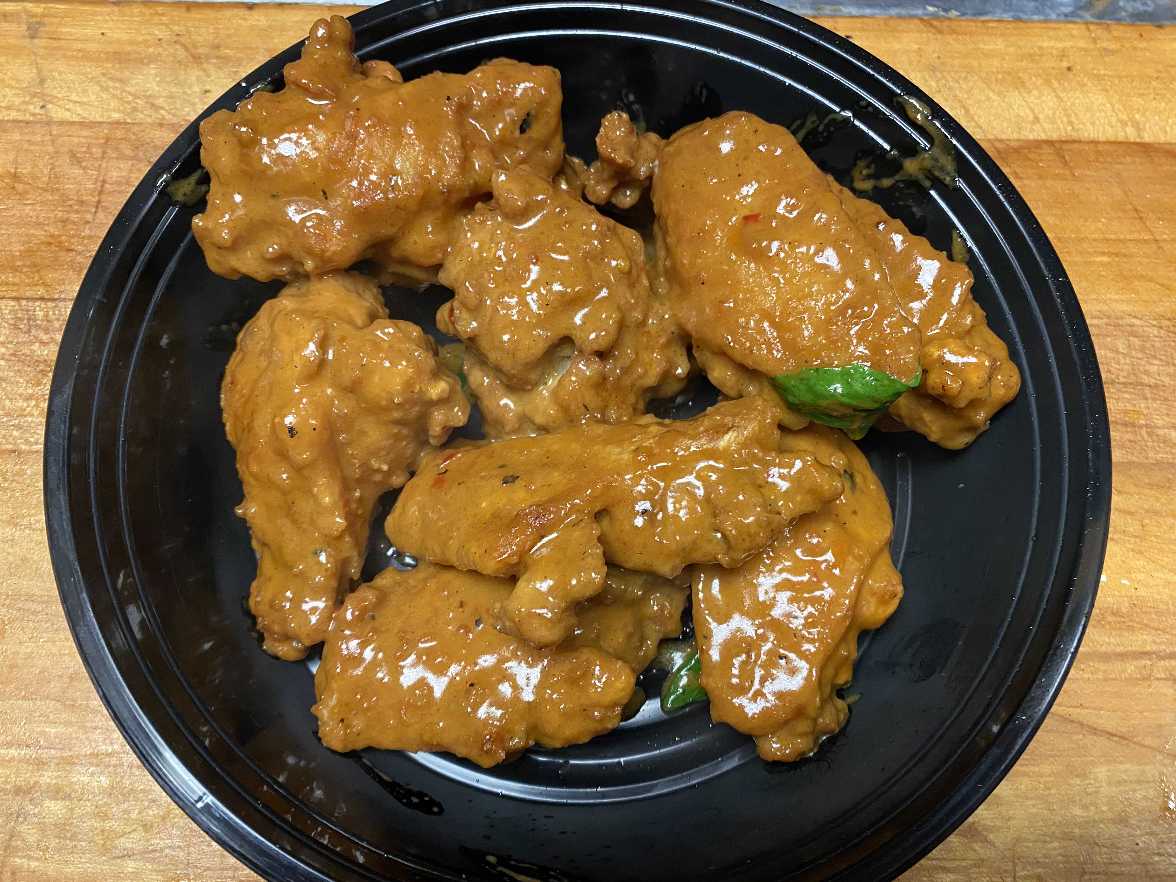 Order Thai Curry Wings food online from Soy & Ginger Wok Grill store, Livingston on bringmethat.com