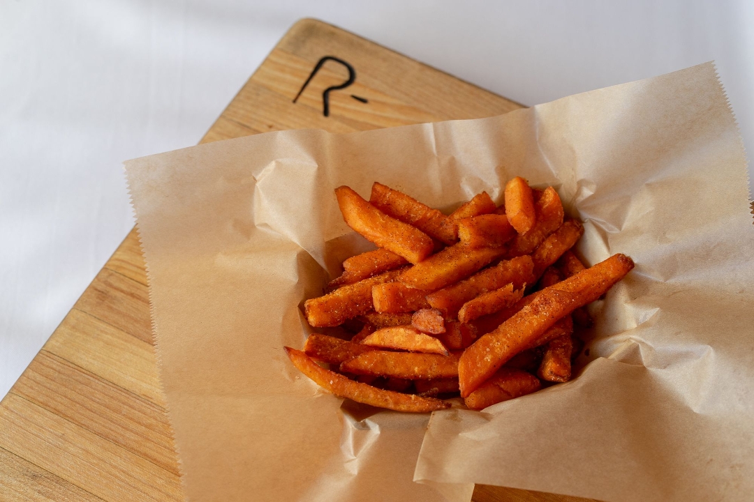 Order Sweet Potato Fries food online from Rocklands Barbeque & Grilling Company store, Arlington on bringmethat.com