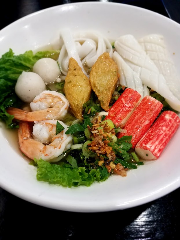 Order 5. Assorted Seafood Soup food online from Noodlemii store, Diamond Bar on bringmethat.com