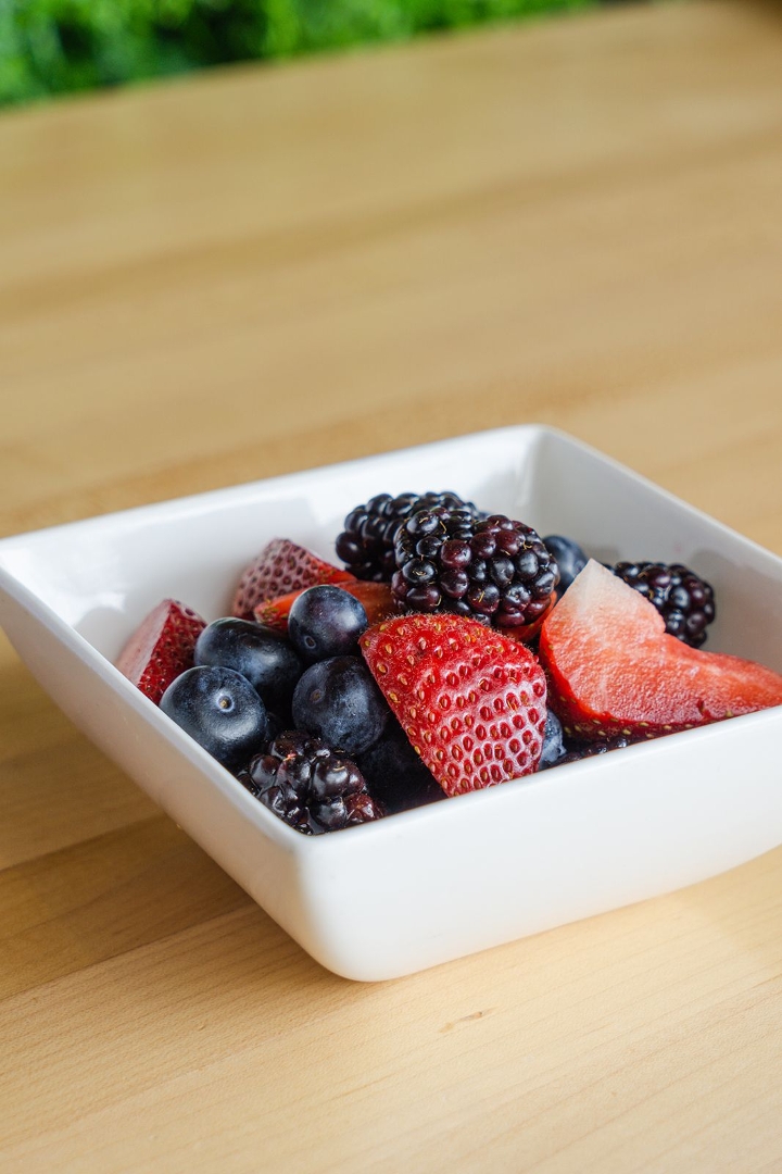 Order Fresh Berries food online from Blue Water Grill store, Grand Rapids on bringmethat.com