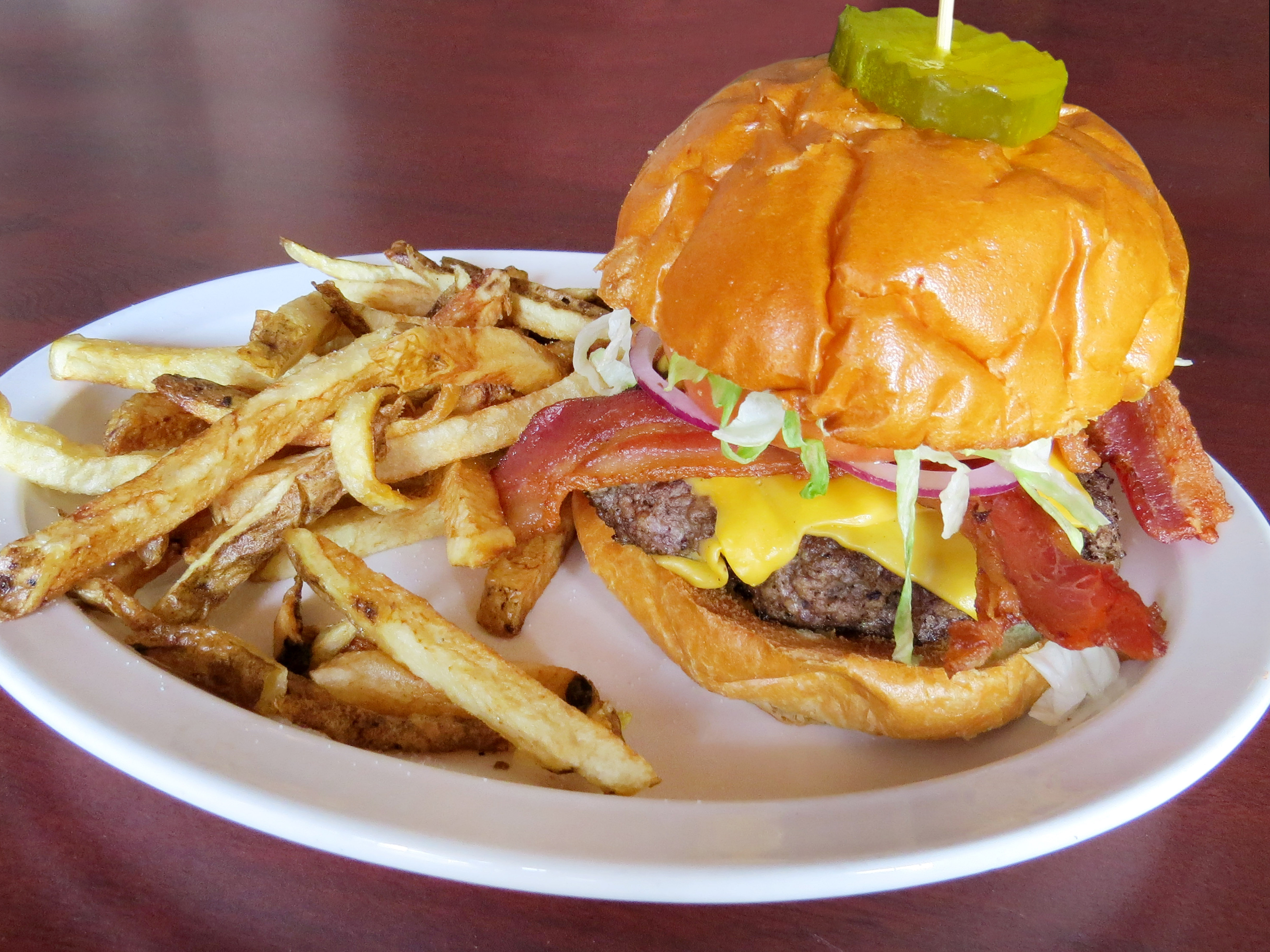 Order Cheeseburger food online from Coach Bottleshop & Grille store, Pittsburgh on bringmethat.com