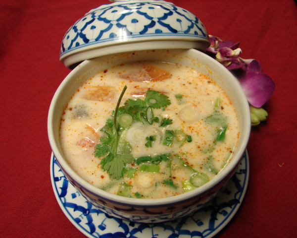 Order 11. Coconut Lemongrass Soup food online from Siam Classic store, Manassas on bringmethat.com