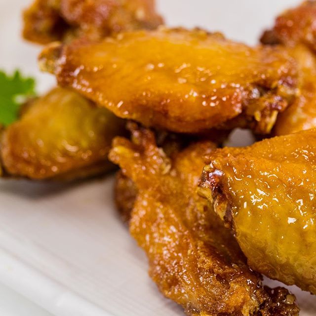 Order 6 Honey Glazed Chicken Wings food online from Triple Crown Restaurant store, Chicago on bringmethat.com