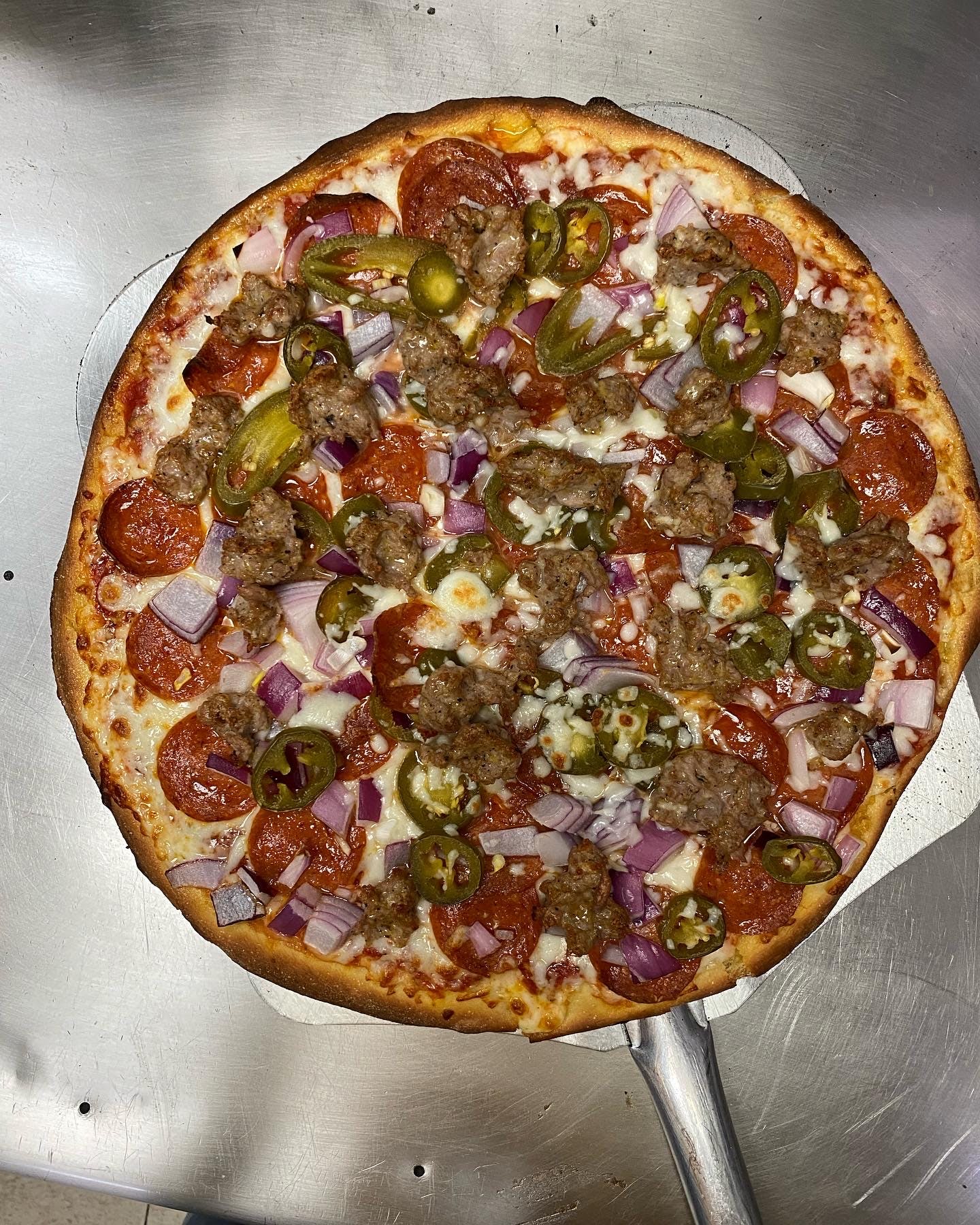Order Hot Mama's Pizza - Small 10" (8 Slices) food online from Pizza Chief store, Ventura on bringmethat.com