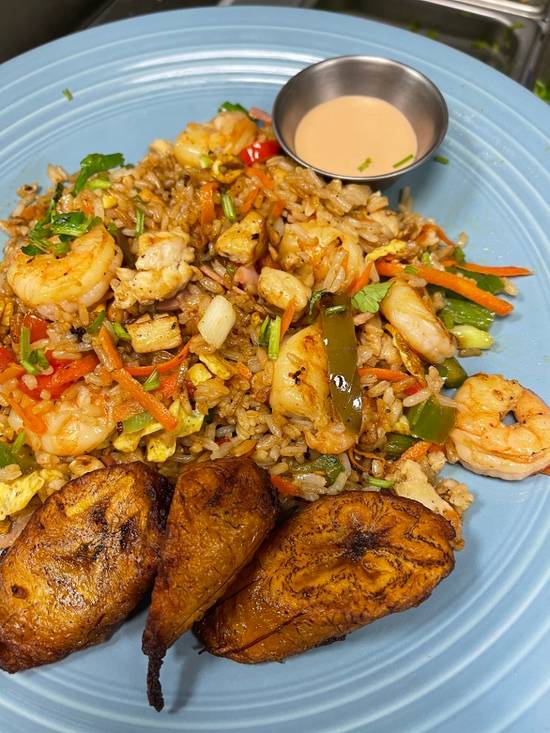 Order Shrimp Chow-Fan food online from Punta Cana Latin Grill store, Athens on bringmethat.com