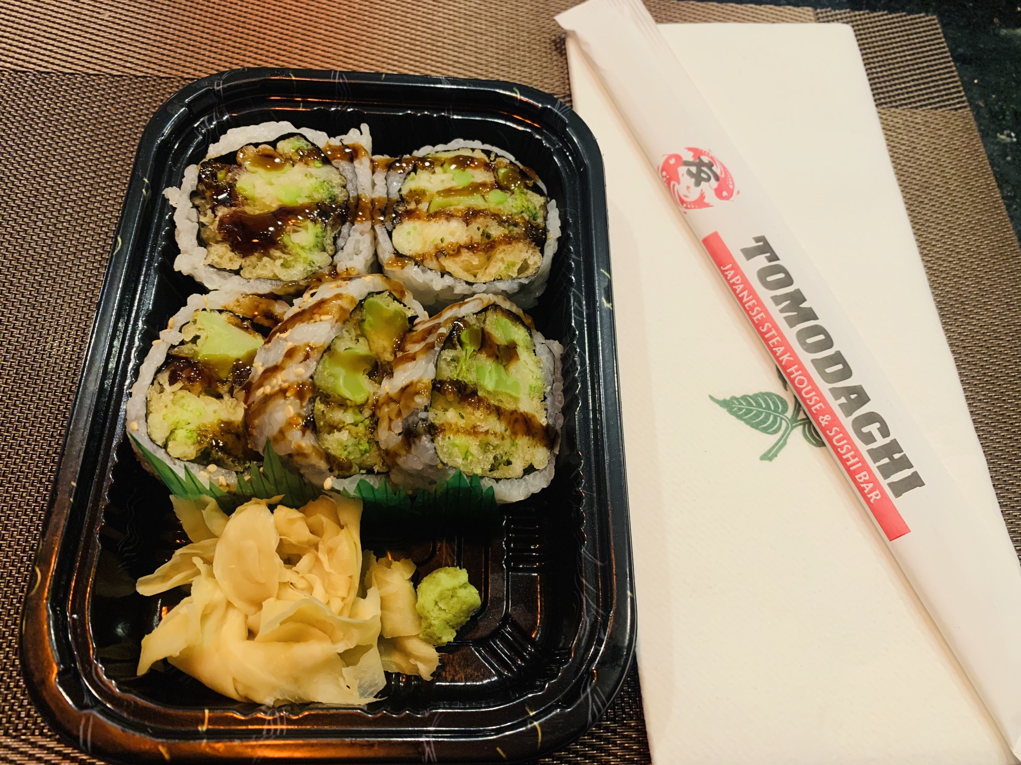 Order 4. Broccoli Tempura Roll food online from Tomodachi Japanese Steakhouse & Sushi Bar store, Royersford on bringmethat.com