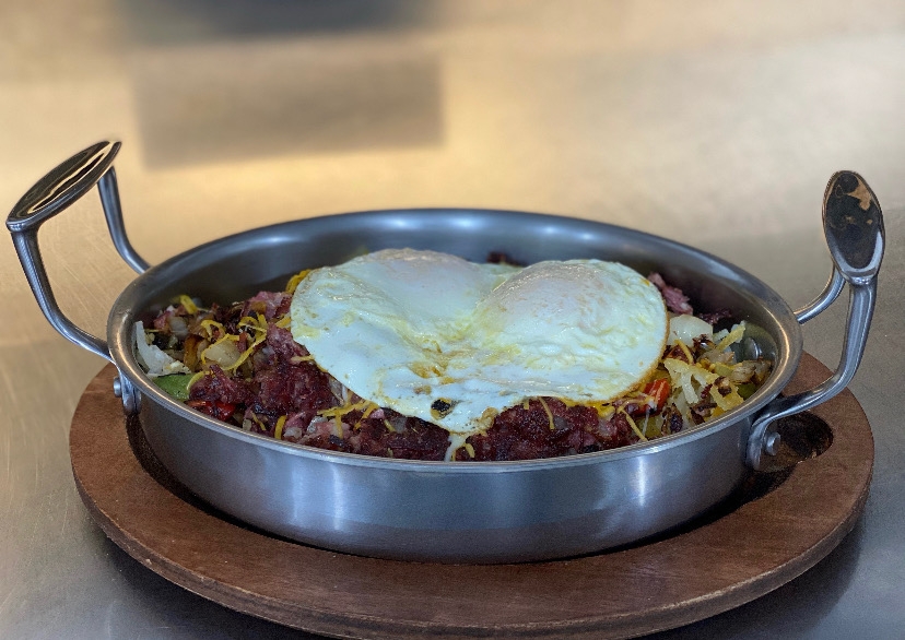 Order HOMEMADE CORNED BEEF HASH SKILLET food online from The Point Pancake House store, Gurnee on bringmethat.com