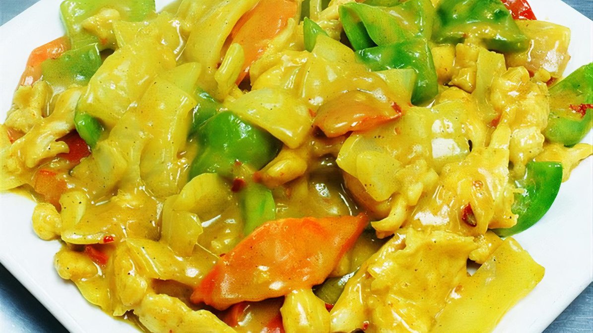Order Curry Chicken food online from Hot Wok store, Fort Mitchell on bringmethat.com