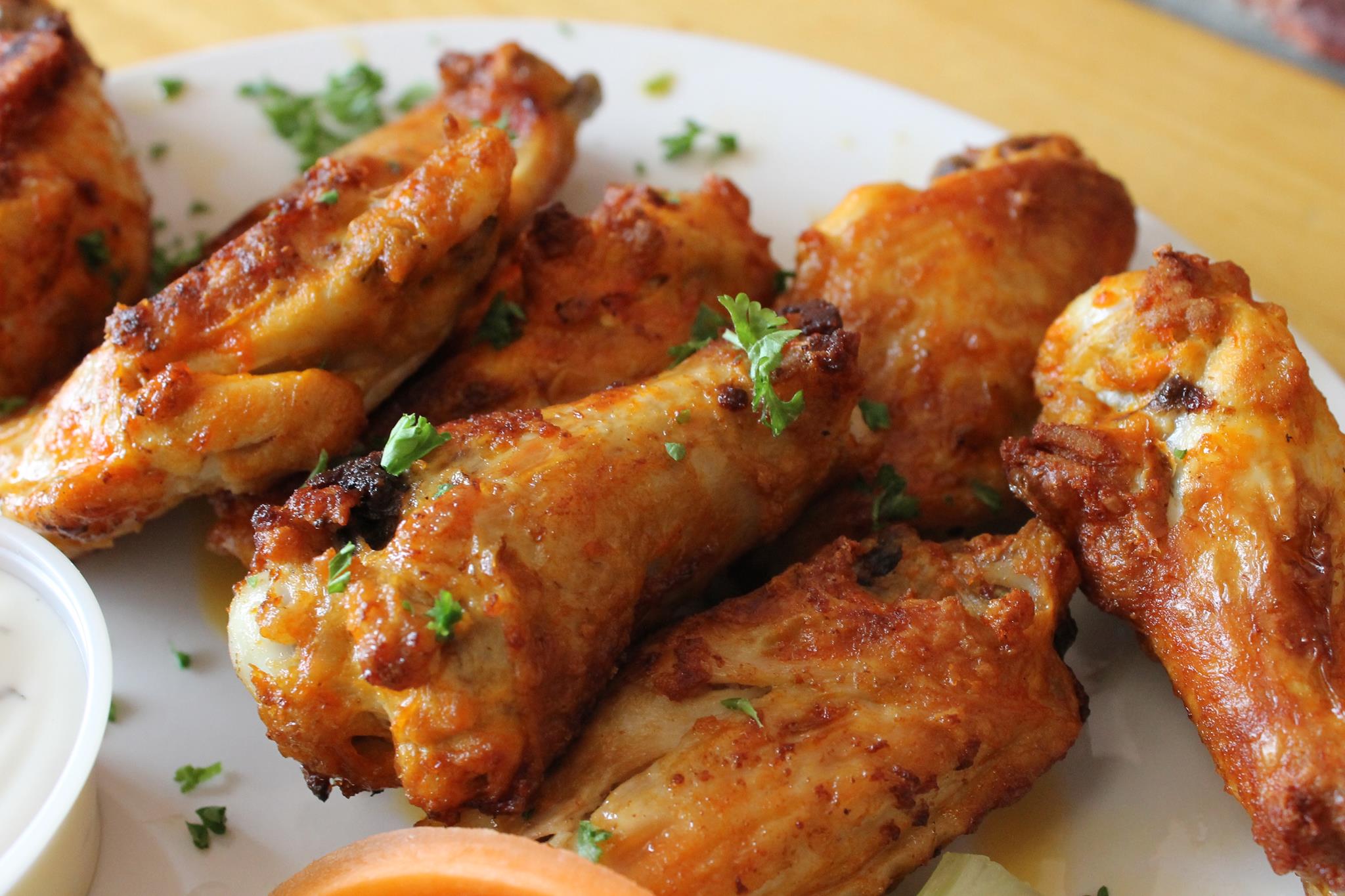 Order Brick Oven Chicken Wings food online from Emilio Brick Oven Pizza store, Sterling on bringmethat.com