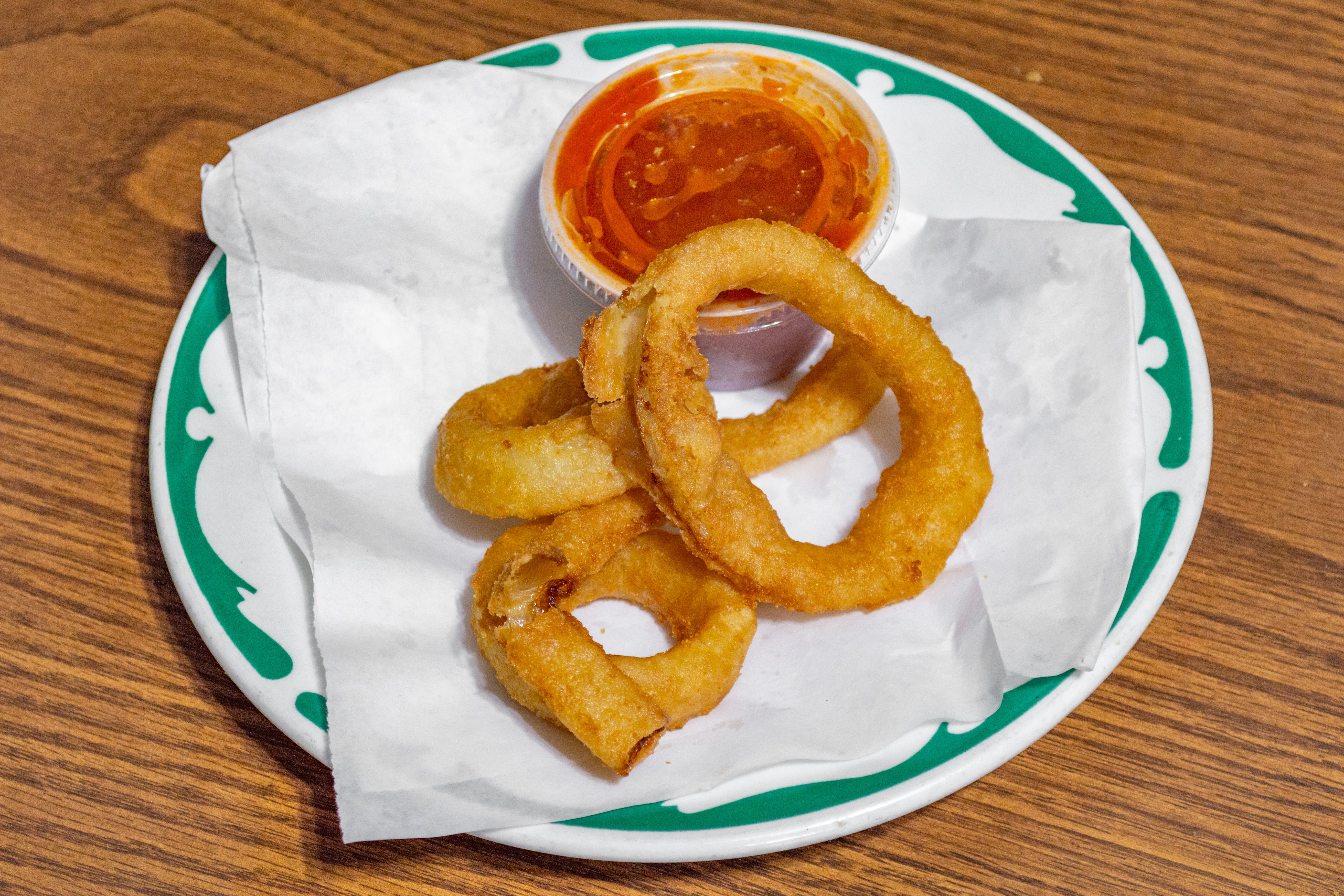 Order Fried Onion Rings - Appetizer food online from Super Mario store, Knoxville on bringmethat.com