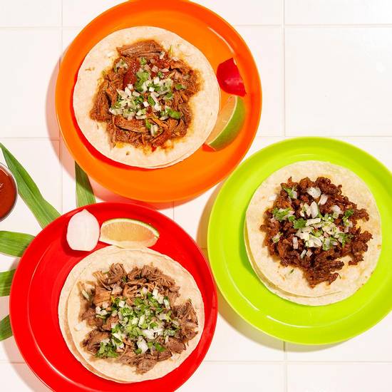 Order 3 Taco Plate food online from La Pina Cantina Mexican Grill store, Chicago on bringmethat.com