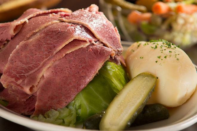 Order Corned Beef and Cabbage Dinner food online from Langers Deli store, Los Angeles on bringmethat.com