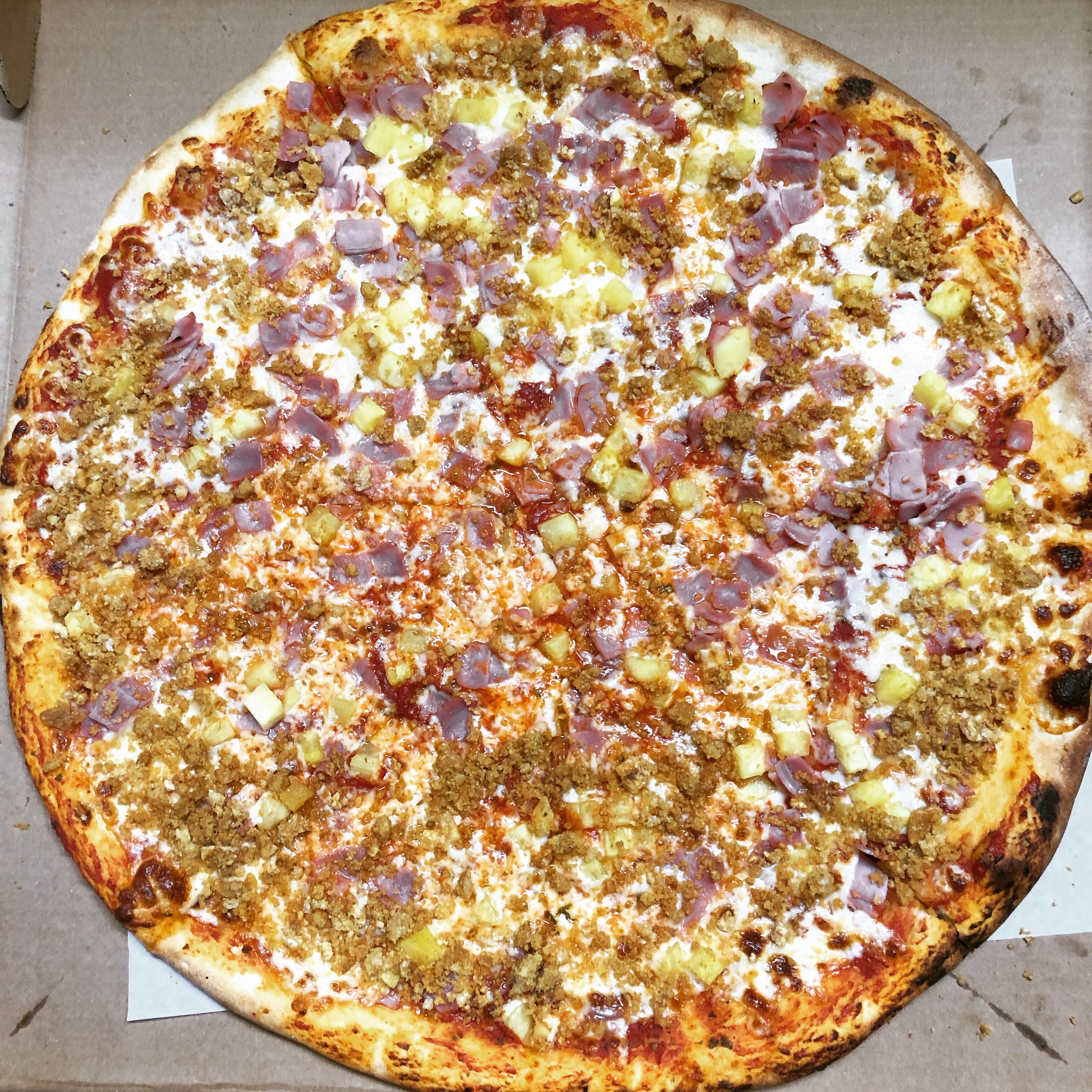 Order Leilani's Hawaiian Pizza food online from Chiquita Pizzeria store, Philadelphia on bringmethat.com