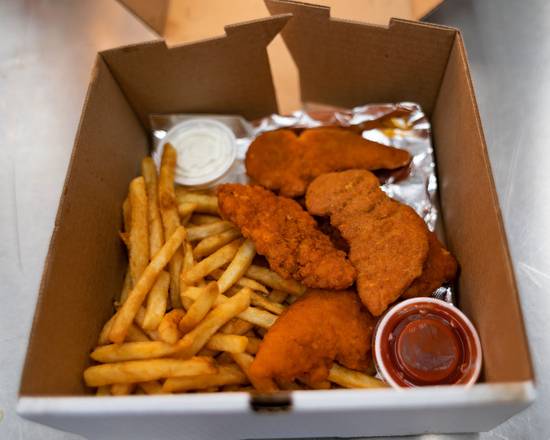 Order Chicken Fingers and Fries  food online from The Corner Store & Corner Pizzeria store, Buffalo on bringmethat.com