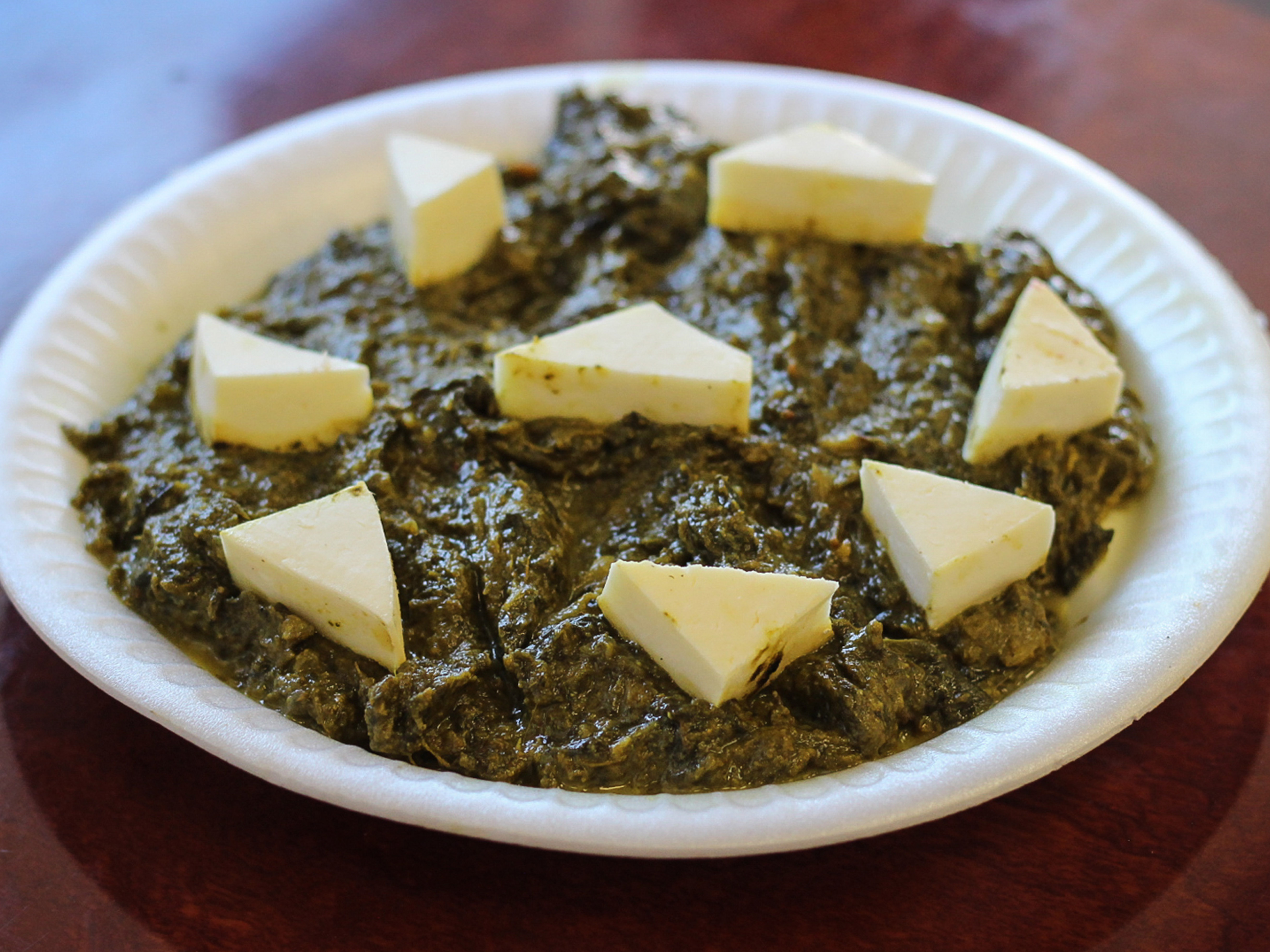 Order Saag Paneer food online from Golden Indian Grill & Pizza store, Los Angeles on bringmethat.com
