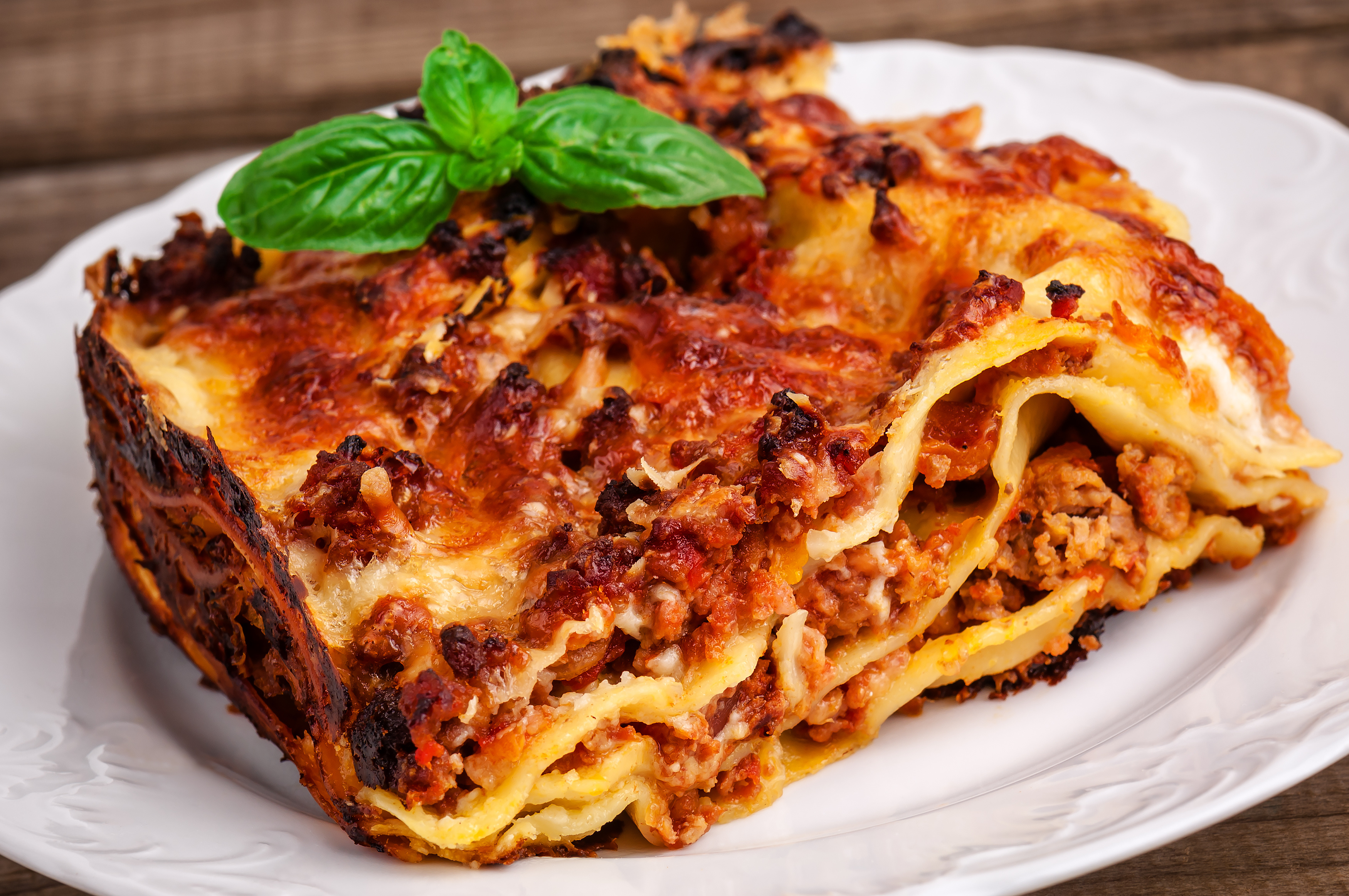 Order Homemade Lasagna food online from Primo Pizzeria store, Ballston Spa on bringmethat.com