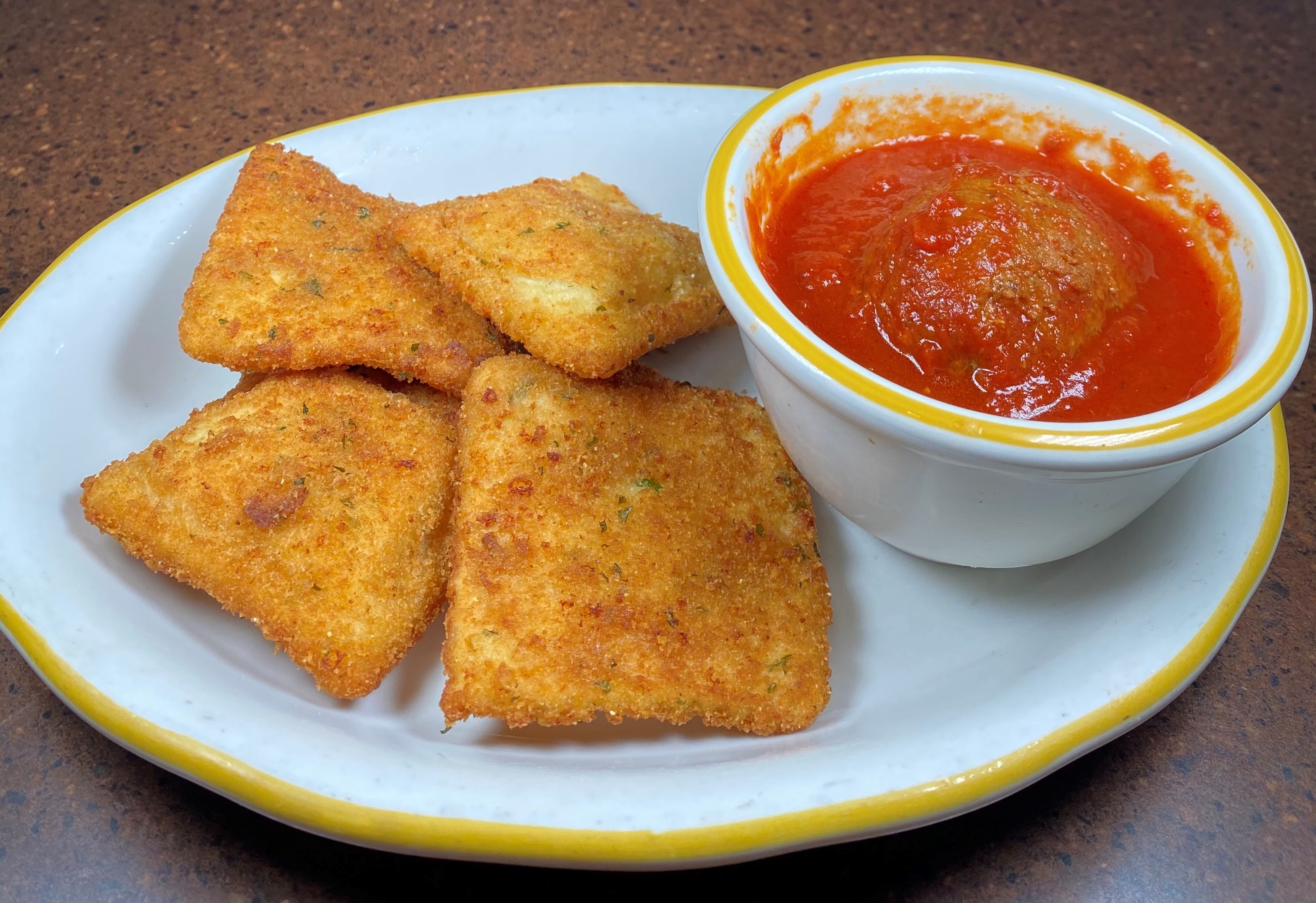 Order Kids' Toasted Ravioli food online from Franklin Chateau store, Franklin on bringmethat.com