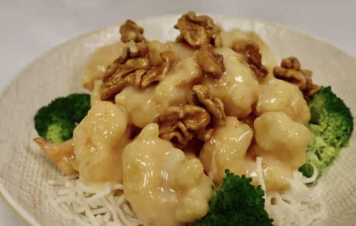 Order Prawns with Honeyed Walnuts food online from King Chuan Restaurant store, San Carlos on bringmethat.com