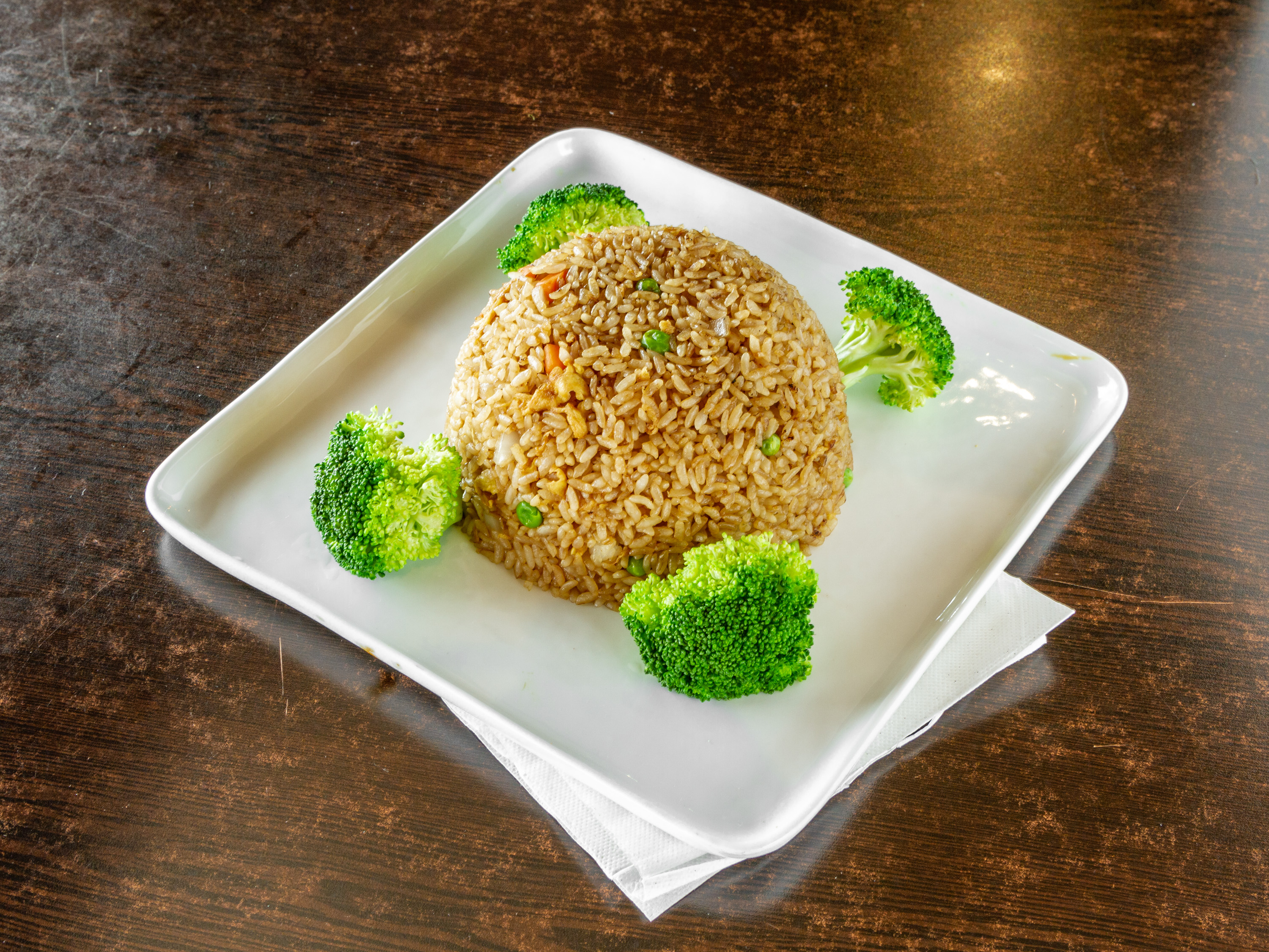 Order 31. Chicken Fried Rice food online from Wok & Roll store, Tucson on bringmethat.com