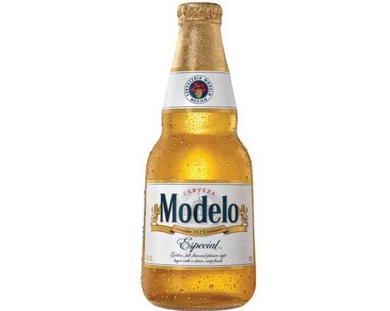 Order Modelo Especial Mexican Lager Bottle (12 oz x 6 ct) food online from Smart Stop Liquor store, ROSEVILLE on bringmethat.com