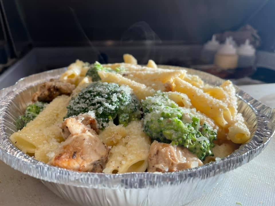 Order Chicken Broccoli & Ziti - Dinners food online from Mickey N.Y. Pizza store, Derry on bringmethat.com