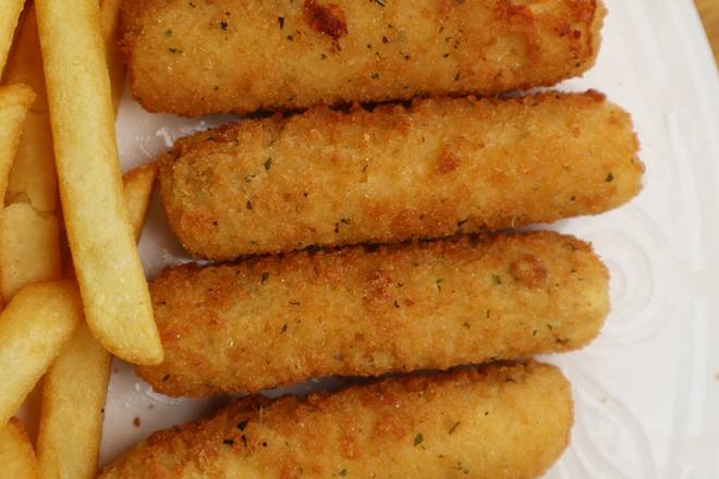 Order CHEESE STICKS. food online from Hook Catch Seafood And Wings store, Baton Rouge on bringmethat.com